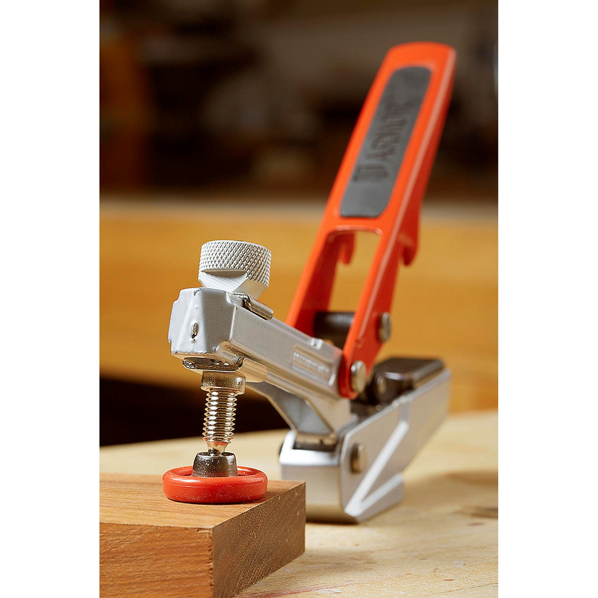 Armor Tool Auto-PRO Bench Dog Hold-Down Clamp